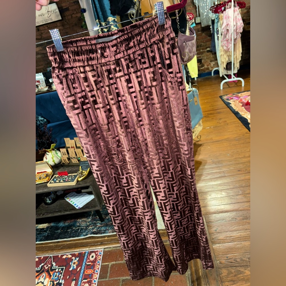 FENDI velour pants 🤎